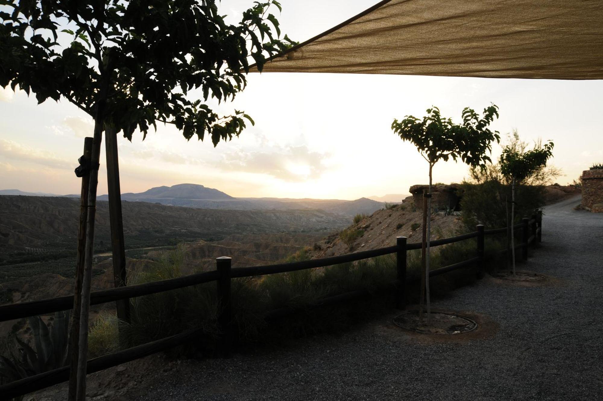 Cuevas El Torriblanco Gorafe Exterior foto